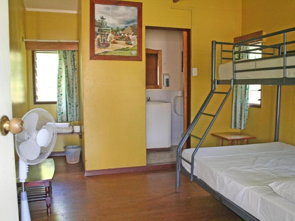Ratu Kini Dive & Stay Mana Island Exterior foto