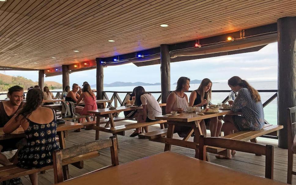 Ratu Kini Dive & Stay Mana Island Exterior foto